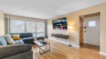 Smart TV, video games, ping pong, offices