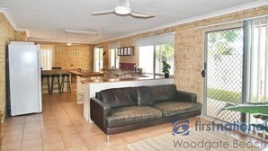 Living area - Family Beach House 1 street from the beach. (WOODGATE)