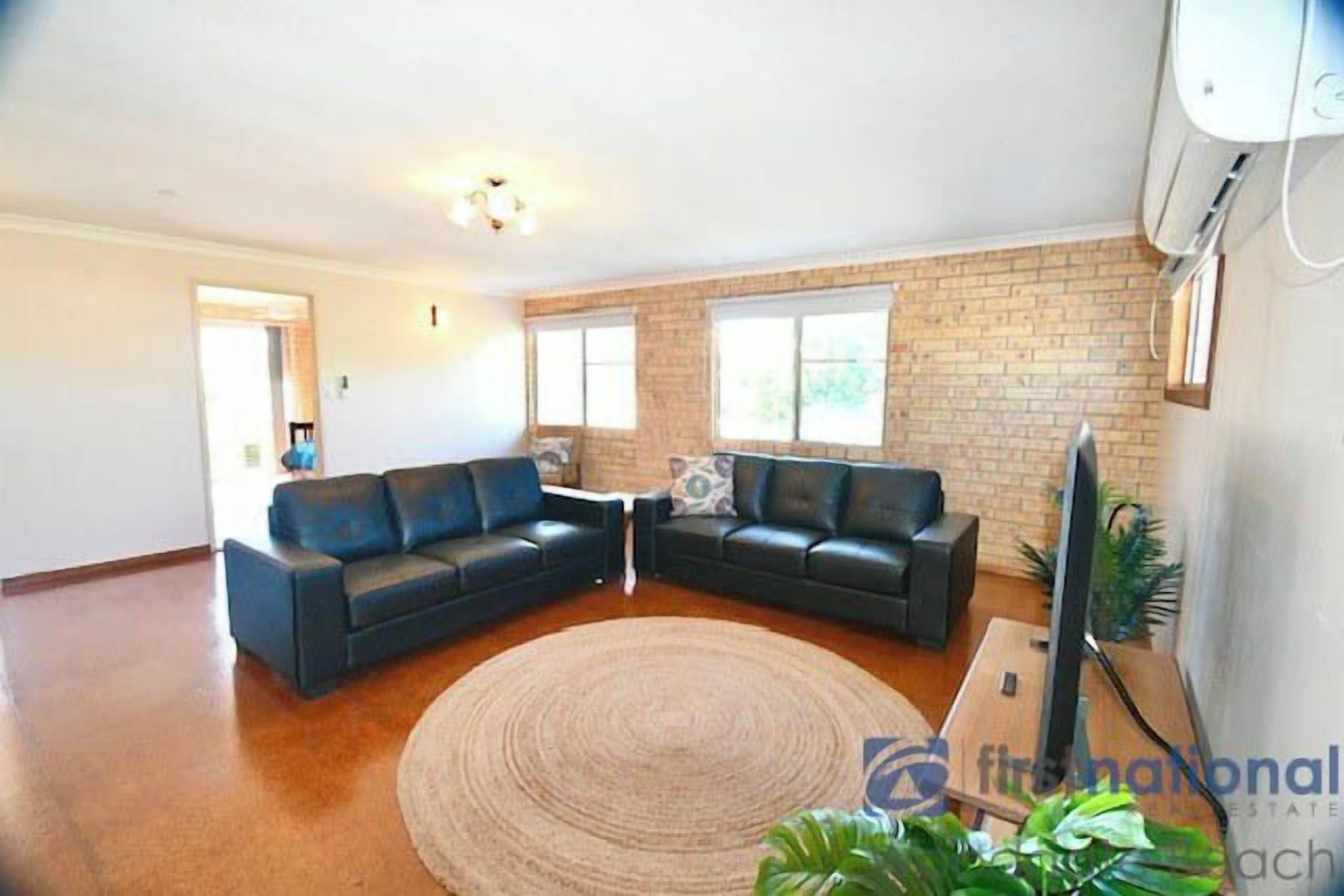 Family Beach House 1 Street From The Beach. - Woodgate