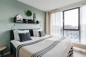 3 bedrooms, iron/ironing board