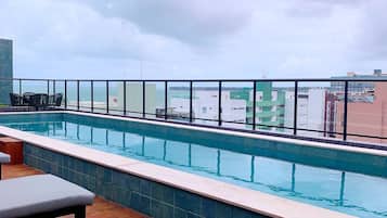 Lúxusíbúð | Laug | Útilaug