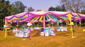 Espace banquet en plein air