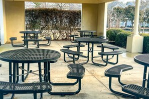 屋外ダイニングエリア