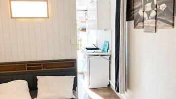 1 chambre, fer et planche à repasser, Wi-Fi, draps fournis