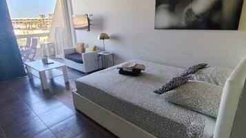 Ferros/tábuas de passar roupa, Wi-Fi, roupa de cama