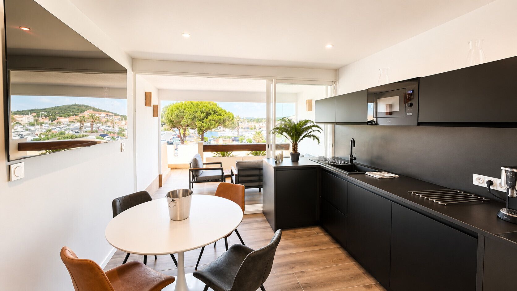 Fridge, microwave, oven, dishwasher