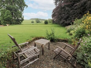 Cottage | Property grounds - Westward Park (Wigton)