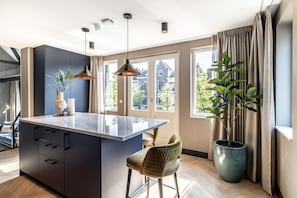 Apartment | Private kitchen - Delft Retreat w/ Wifi (Delft)