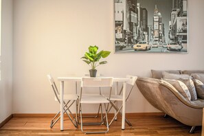 Basic Room | Iron/ironing board, free WiFi - Shared 2BR Residence by Millennium Tower (Vienna)