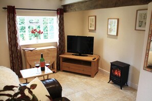 Living area - Pet Friendly - Country Cottage - 2 Guests Retreat (Ashbourne)