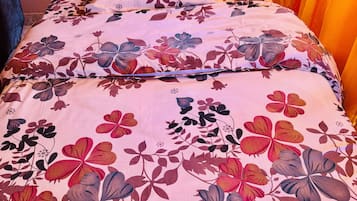 1 Schlafzimmer, Schreibtisch, Bügeleisen/Bügelbrett, kostenloses WLAN