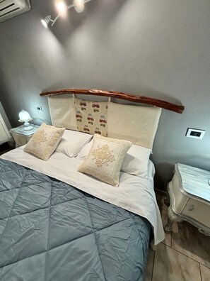 2 室のベッドルーム、アイロン / アイロン台、WiFi、ベッドシーツ