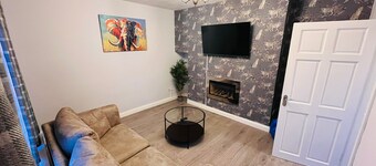 Lovely 3 Bedroom House to rent in Newcastle. Family Friendly and warm house.