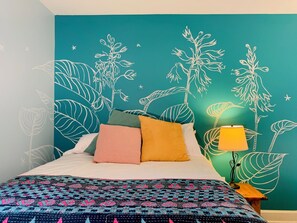 3 bedrooms, desk, free WiFi, bed sheets