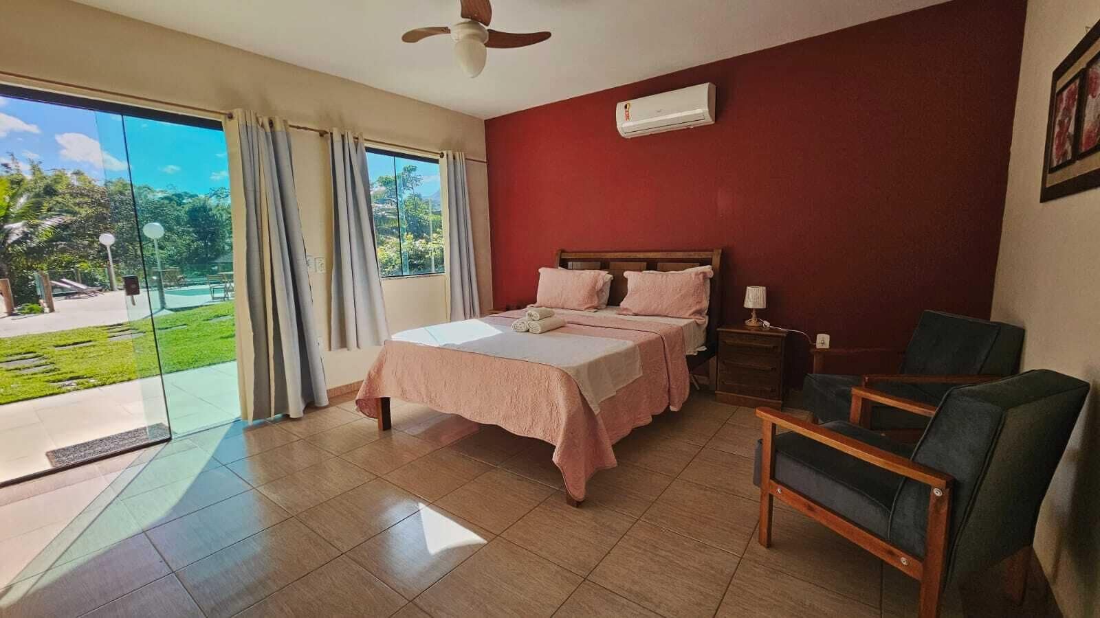 Classic Room | Soundproofing, free WiFi, bed sheets