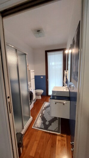 Hair dryer, towels, soap, toilet paper - Villa Anna, apartment no. 2 (Venezia)