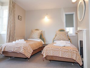 2 bedrooms, individually decorated, individually furnished, free WiFi - Holm Oak Lodge (Clacton-on-Sea)