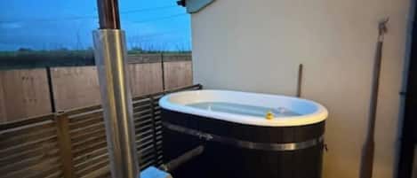 室外 SPA 浴缸