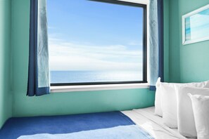 Iron/ironing board, free WiFi