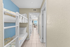 1 chambre, fer et planche à repasser, Wi-Fi gratuit