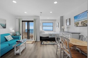 Een strijkplank/strijkijzer, gratis wifi