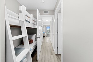 1 chambre, fer et planche à repasser, Wi-Fi gratuit