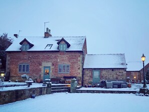 Exterior - New Elms Farmhouse (Derby)