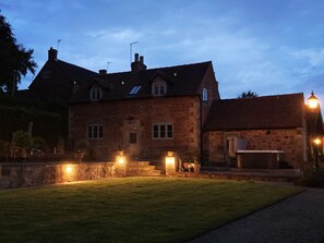 Cottage | Exterior - New Elms Farmhouse (Derby)