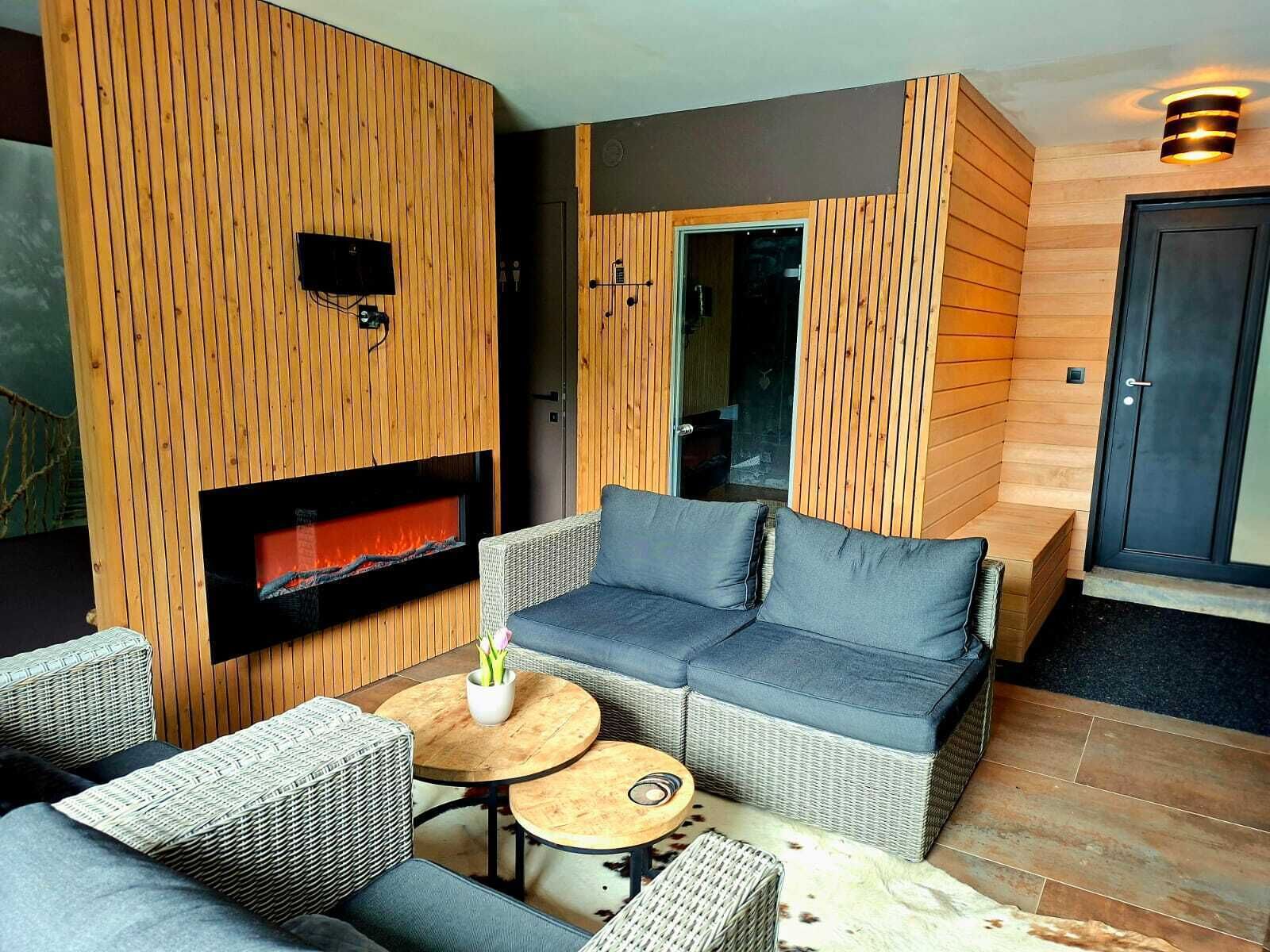 Apartamento-tradicional-baño Privado Con Ducha-vista A La Piscina - Houffalize