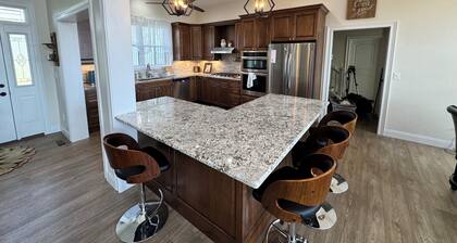 Owl's Nest Retreat: Sleeps 20, Near Ark Encounter and Bourbon Trail