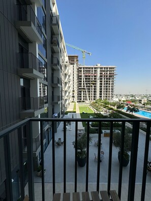 Exterior - Magnificent GolfVille PoolView 2bedroom (Dubai)