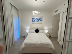 2 bedrooms, iron/ironing board, free WiFi