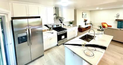 Spacious 4-bedroom house in cool Mountain View with WiFi