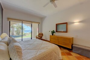 2 bedrooms, desk, iron/ironing board, travel cot