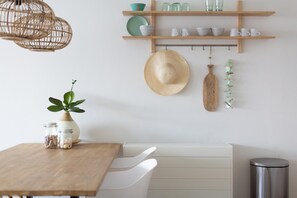 Apartment | Dining - Apartment in Den Haag With Balcony (The Hague)