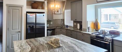 ميكروويف، فرن، موقد طهي مسطح، غسالة أطباق