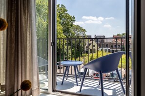 Apartment | Balcony - Cozy Apartment in the Center of Delft (Delft)