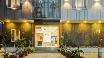 House | Reception