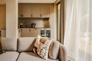 Apartment | Private kitchen - Sustainable Stay With Terrace (The Hague)