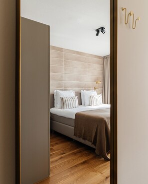 Apartment | 1 bedroom, individually furnished, iron/ironing board