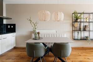 Apartment | Dining