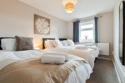 Charming Apartment w/ Parking