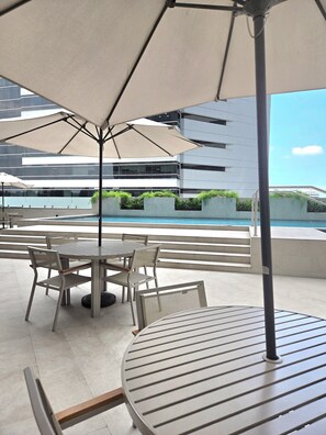 Outdoor dining - Lujo, Confort with fitness room, WiFi in lovely Guayaquil (GUAYAQUIL)