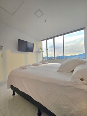 2 dormitorios, tabla de planchar con plancha, wifi y ropa de cama