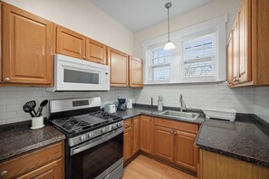 Geladeira, micro-ondas