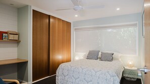 3 habitaciones, escritorio, tabla de planchar con plancha y wifi gratis