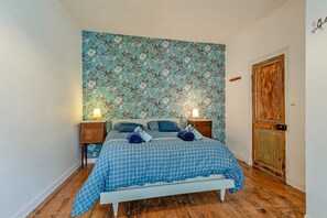 2 Schlafzimmer, Bügeleisen/Bügelbrett, kostenloses WLAN
