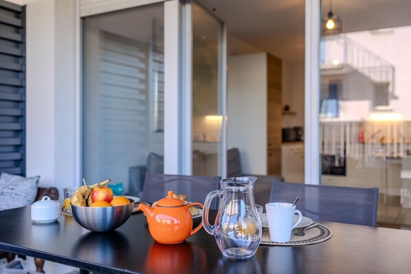 Dining - Casa Kenez - A 5min de la plage (Cavalaire-sur-Mer)