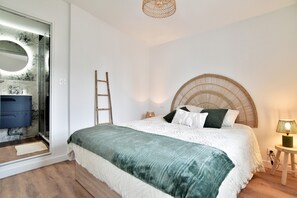 3 chambres, fer et planche à repasser, Wi-Fi gratuit, draps fournis