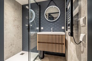 Appartement | Salle de bain | SĂšche-cheveux